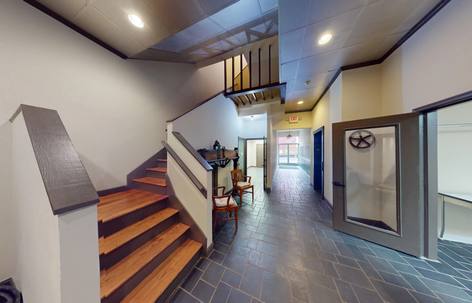 135 Salem AVE - Photo 20