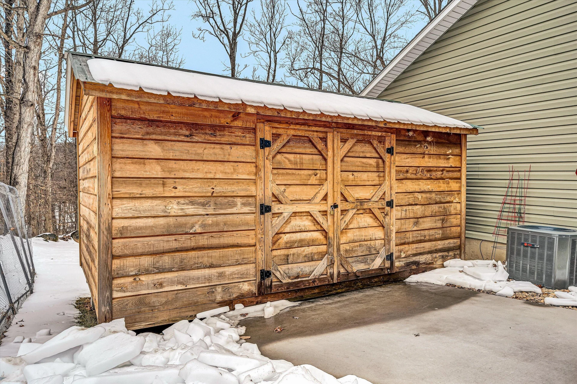 2111 Woodland RD - Photo 27