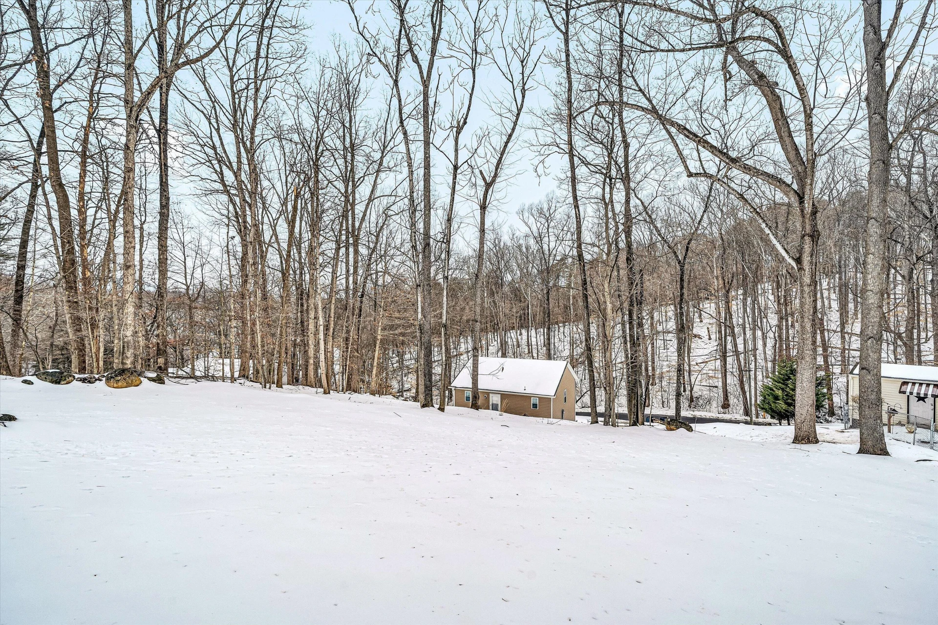 2111 Woodland RD - Photo 28
