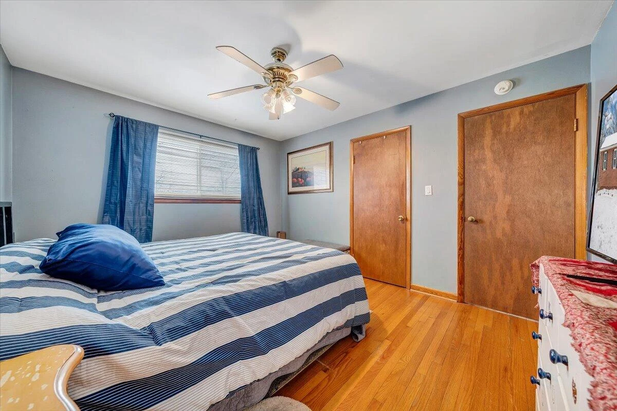 4644 Desi RD - Photo 13