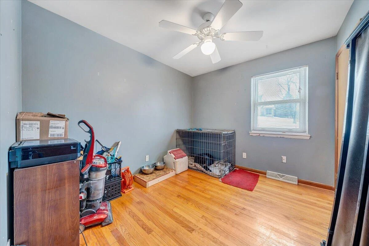 4644 Desi RD - Photo 15