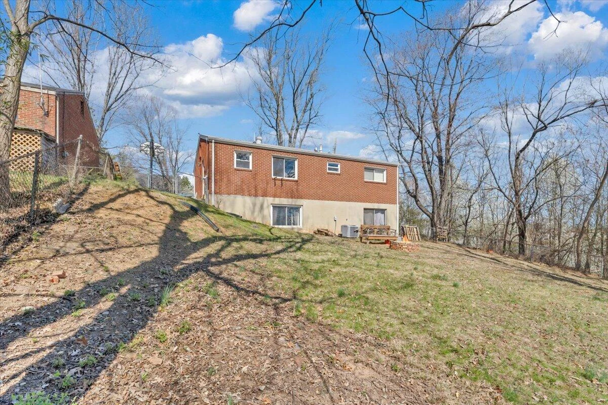 4644 Desi RD - Photo 24