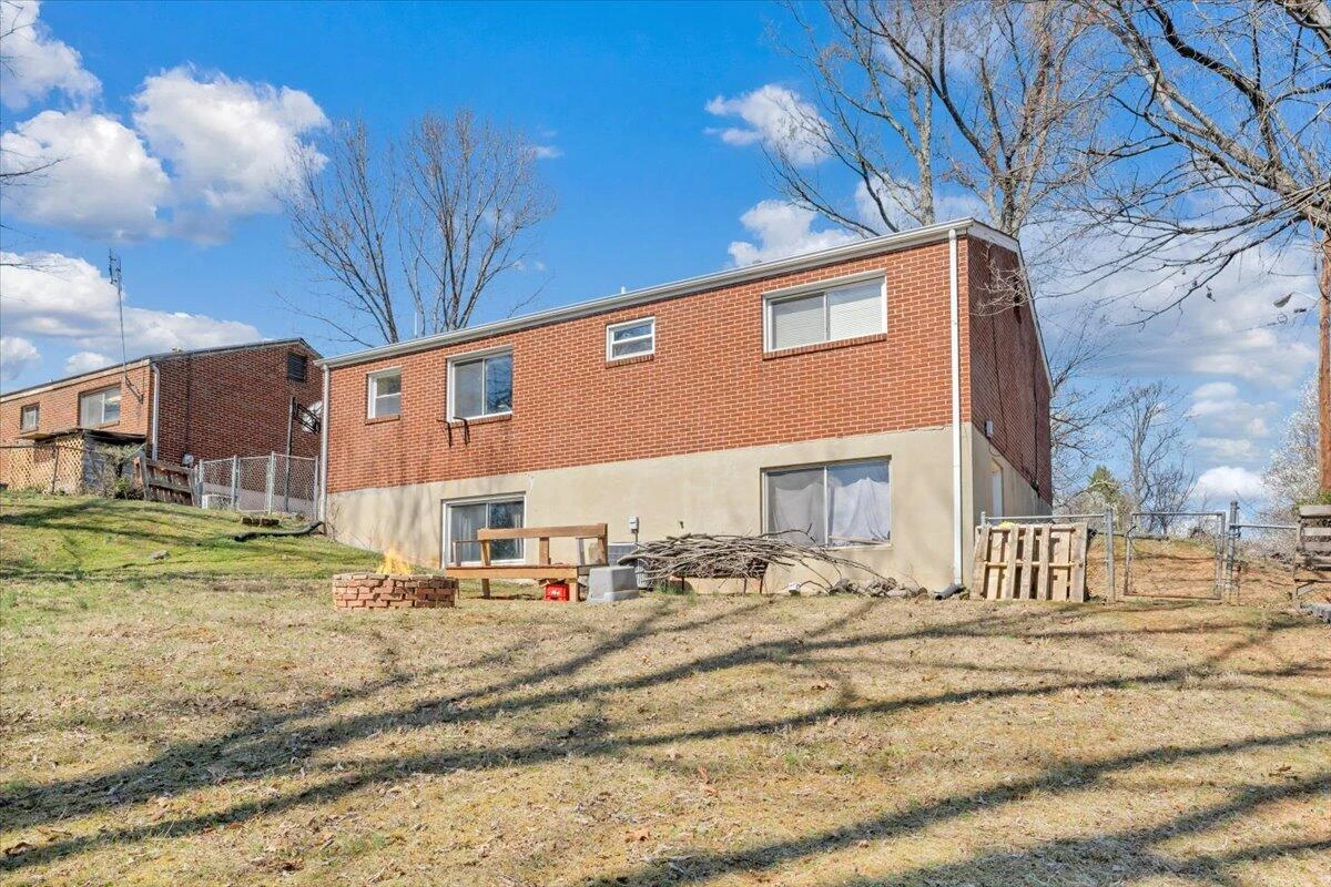 4644 Desi RD - Photo 26