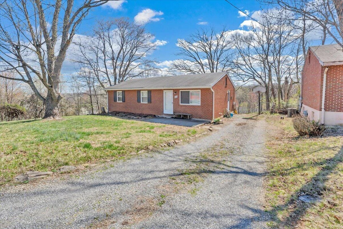 4644 Desi RD - Photo 27