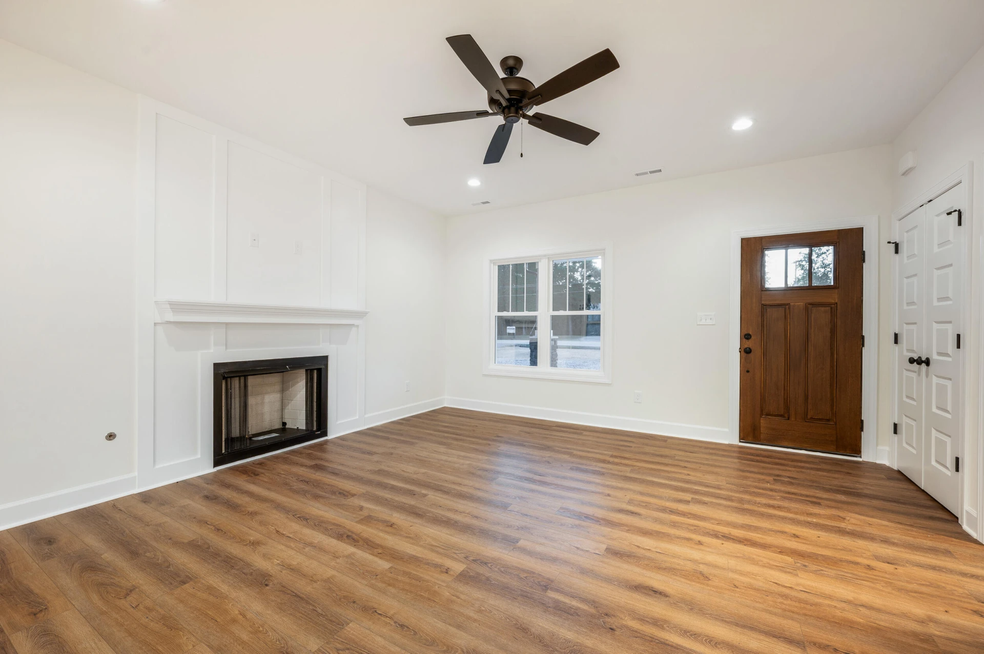 10480 Leesville RD - Photo 12