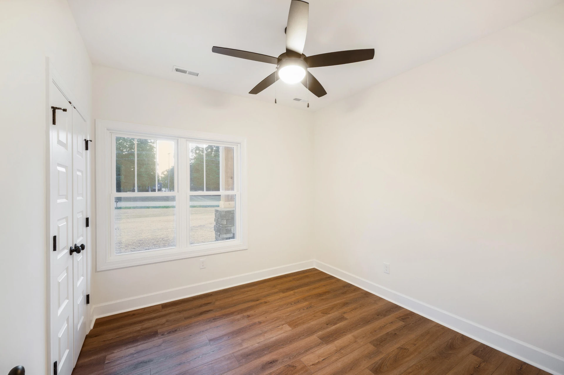 10480 Leesville RD - Photo 15