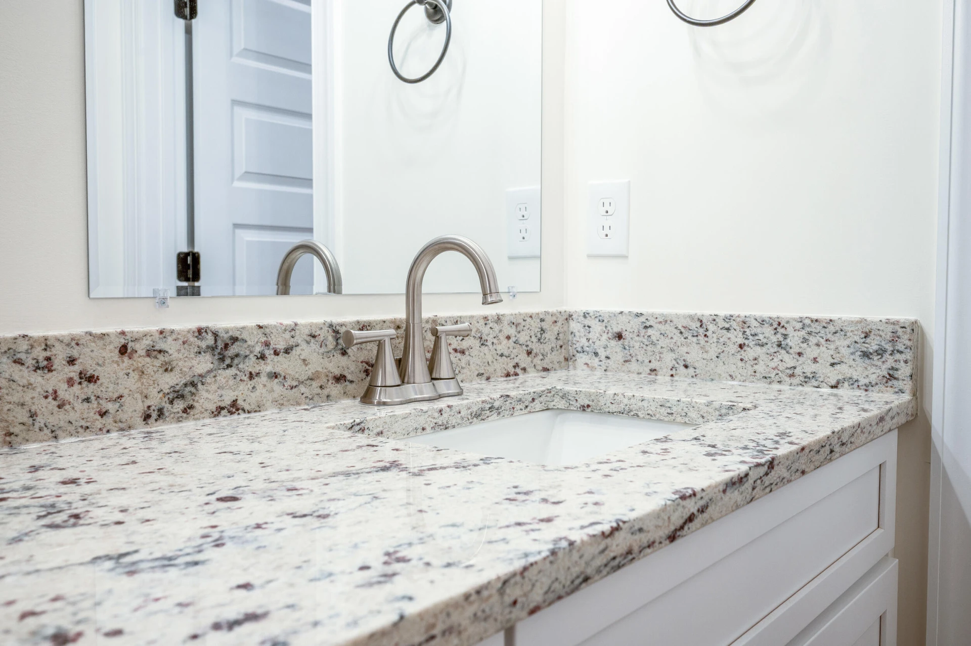 10480 Leesville RD - Photo 30