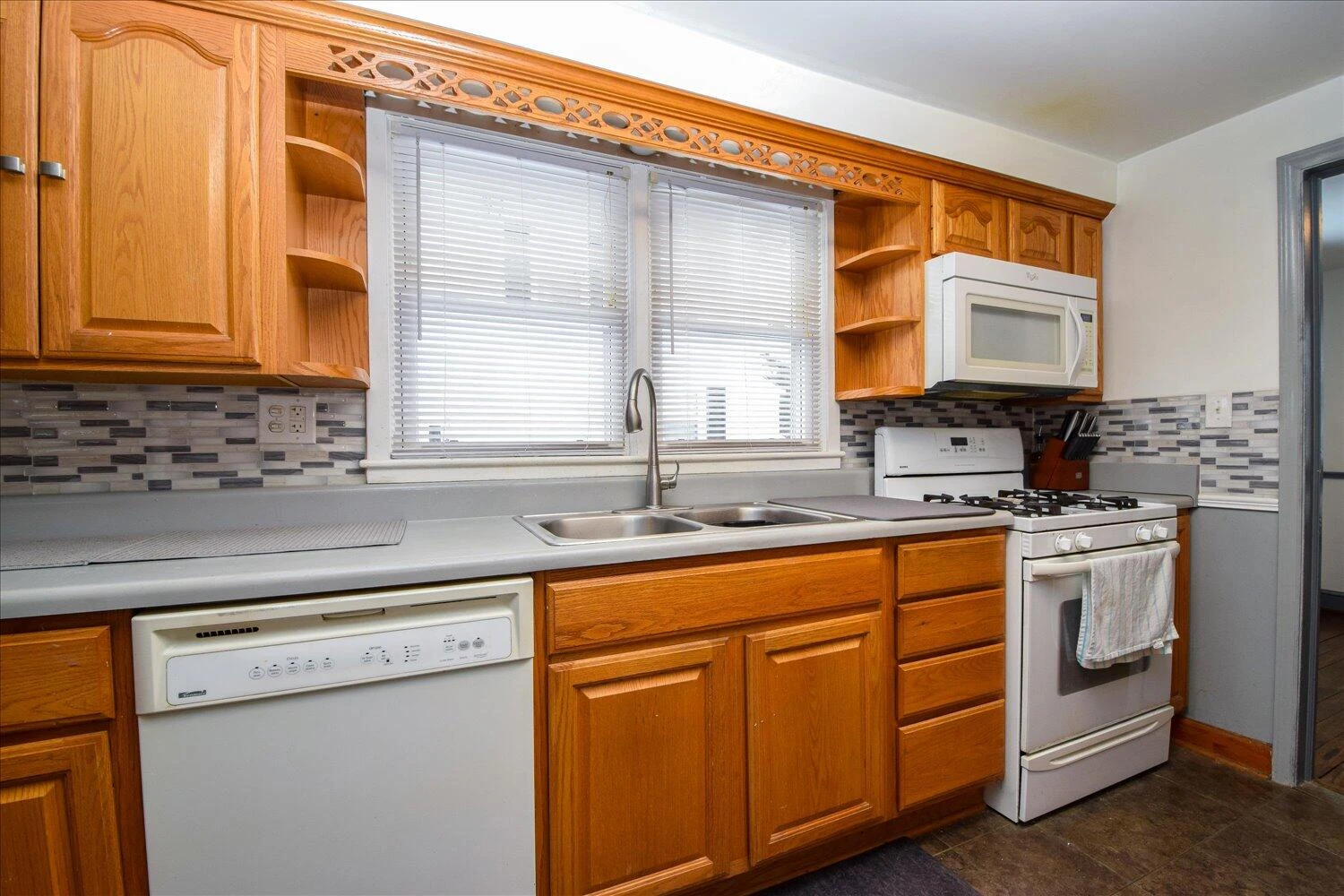 3012 Kennedy ST - Photo 15
