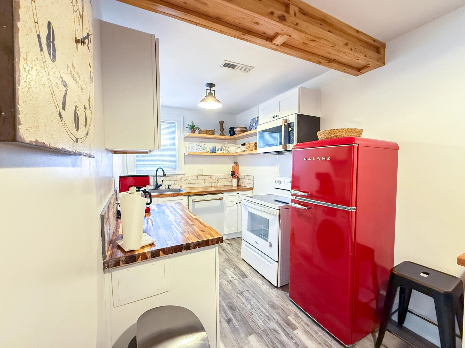 1011 2nd ST - Photo 6