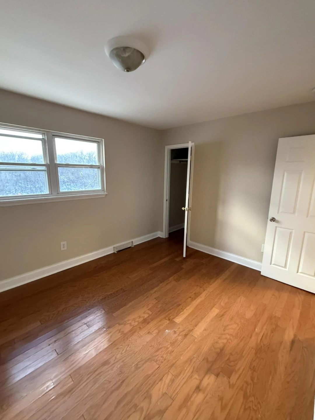 1608 Eastern AVE - Photo 11
