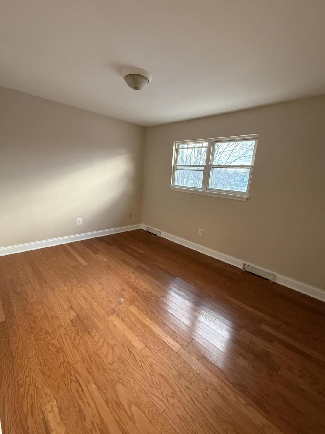 1608 Eastern AVE - Photo 9