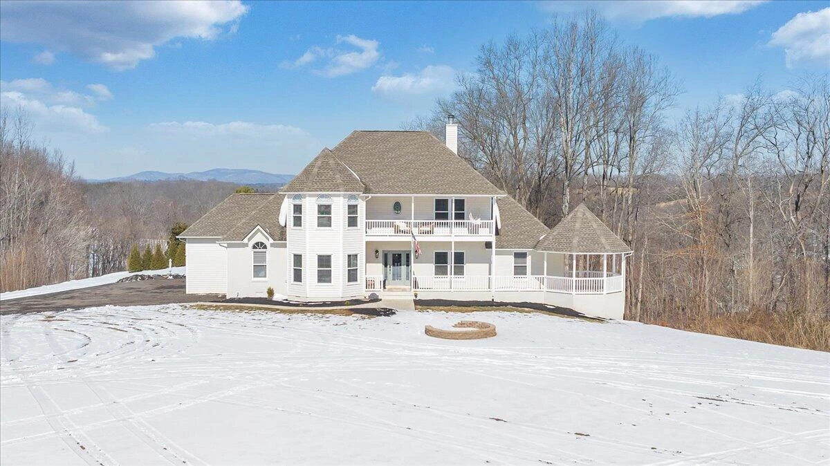10 Wilkerson RD - Photo 2