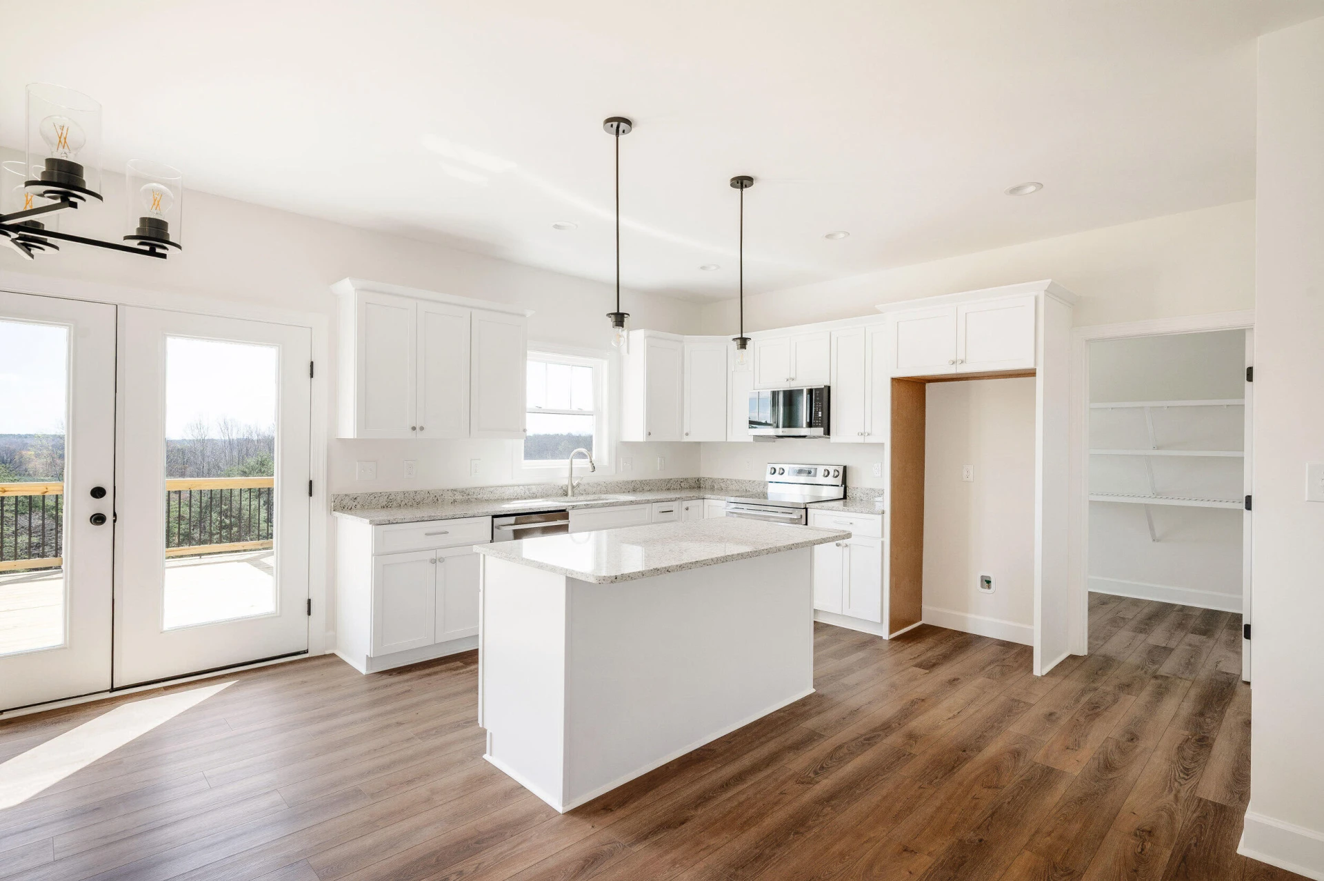 10606 Leesville RD - Photo 10