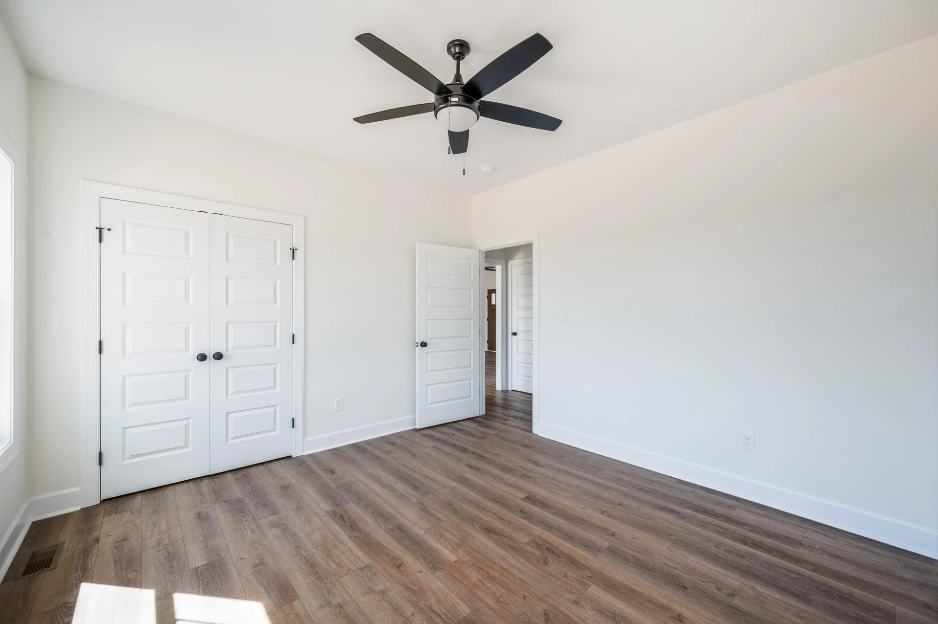 10606 Leesville RD - Photo 31
