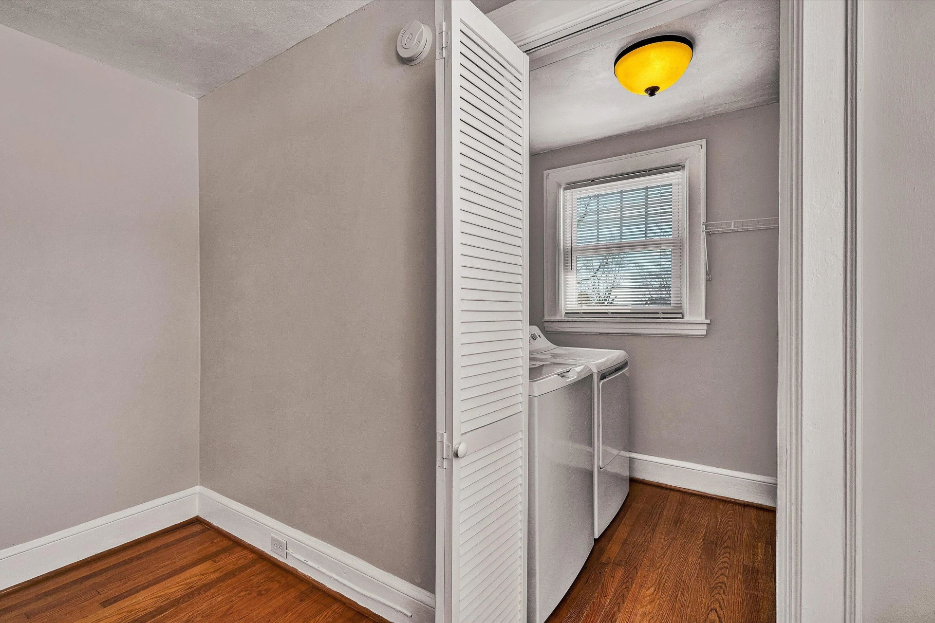 2803 Burton AVE - Photo 16
