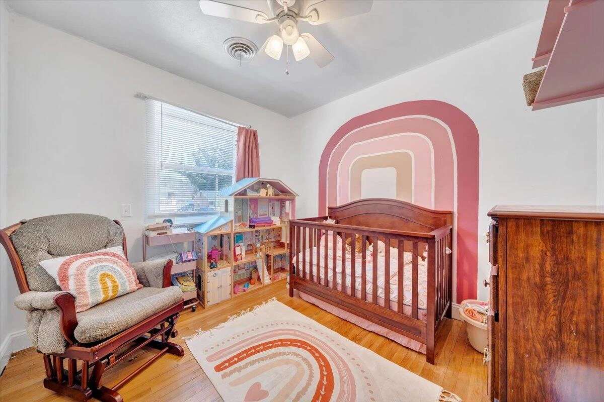 1019 Rosemary AVE - Photo 19