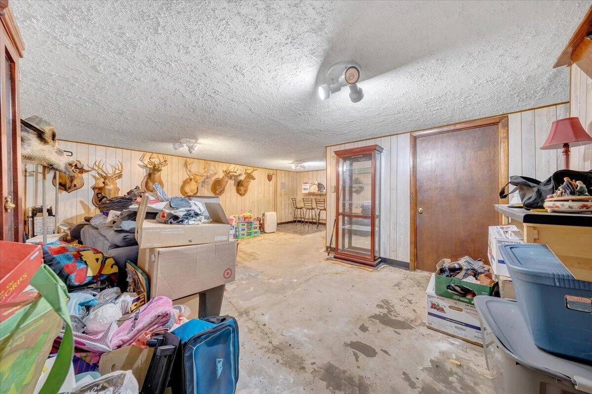 1019 Rosemary AVE - Photo 30
