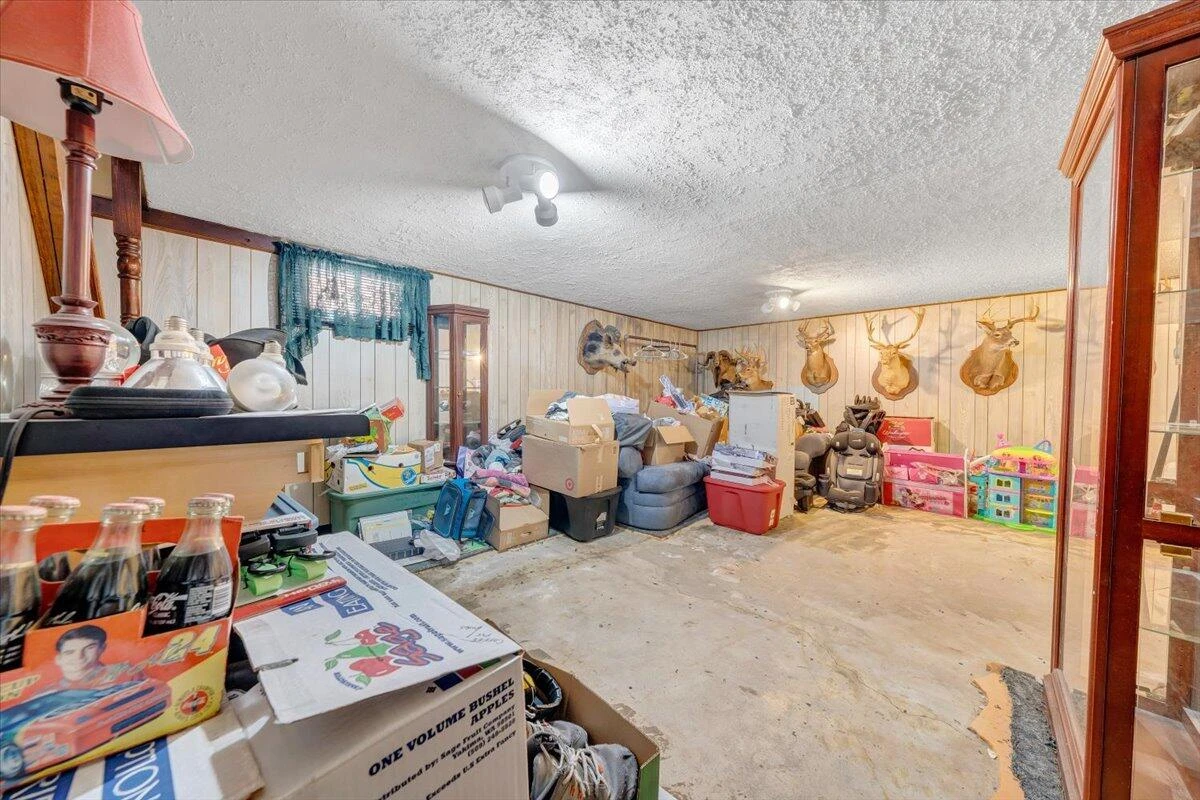 1019 Rosemary AVE - Photo 32