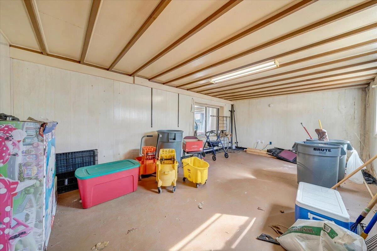 1019 Rosemary AVE - Photo 35
