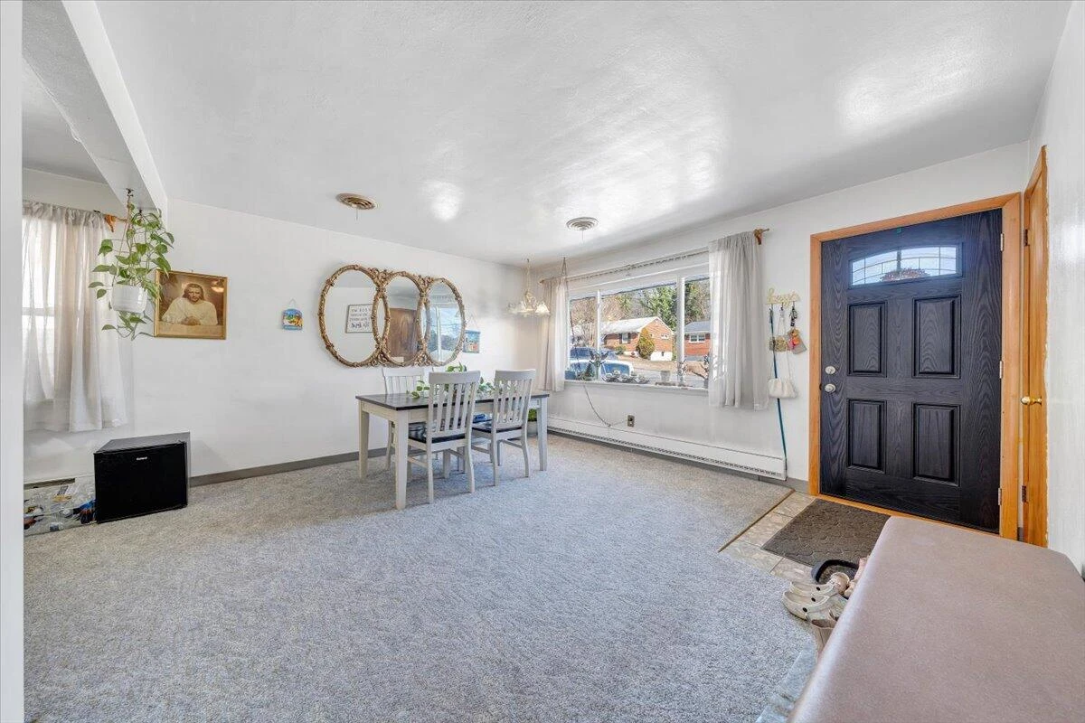 1019 Rosemary AVE - Photo 7