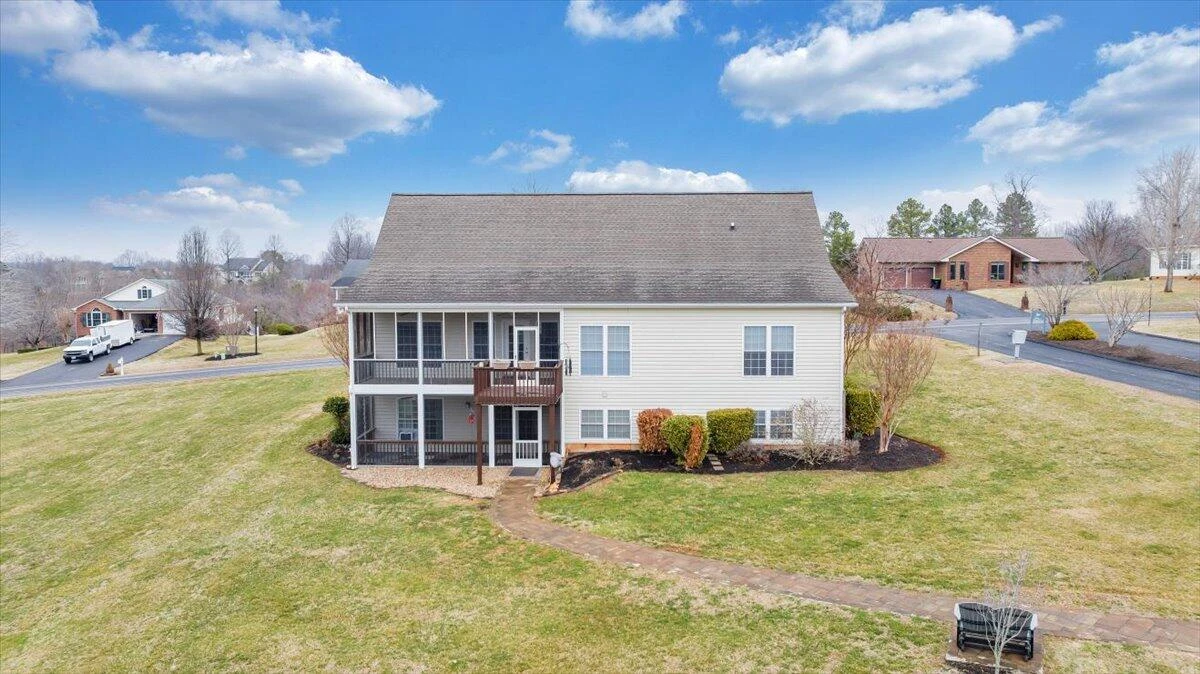 275 Chestnut Creek DR - Photo 105