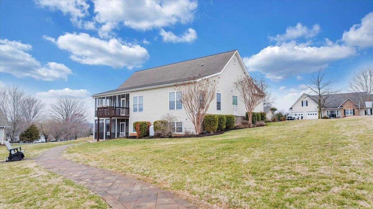 275 Chestnut Creek DR - Photo 108