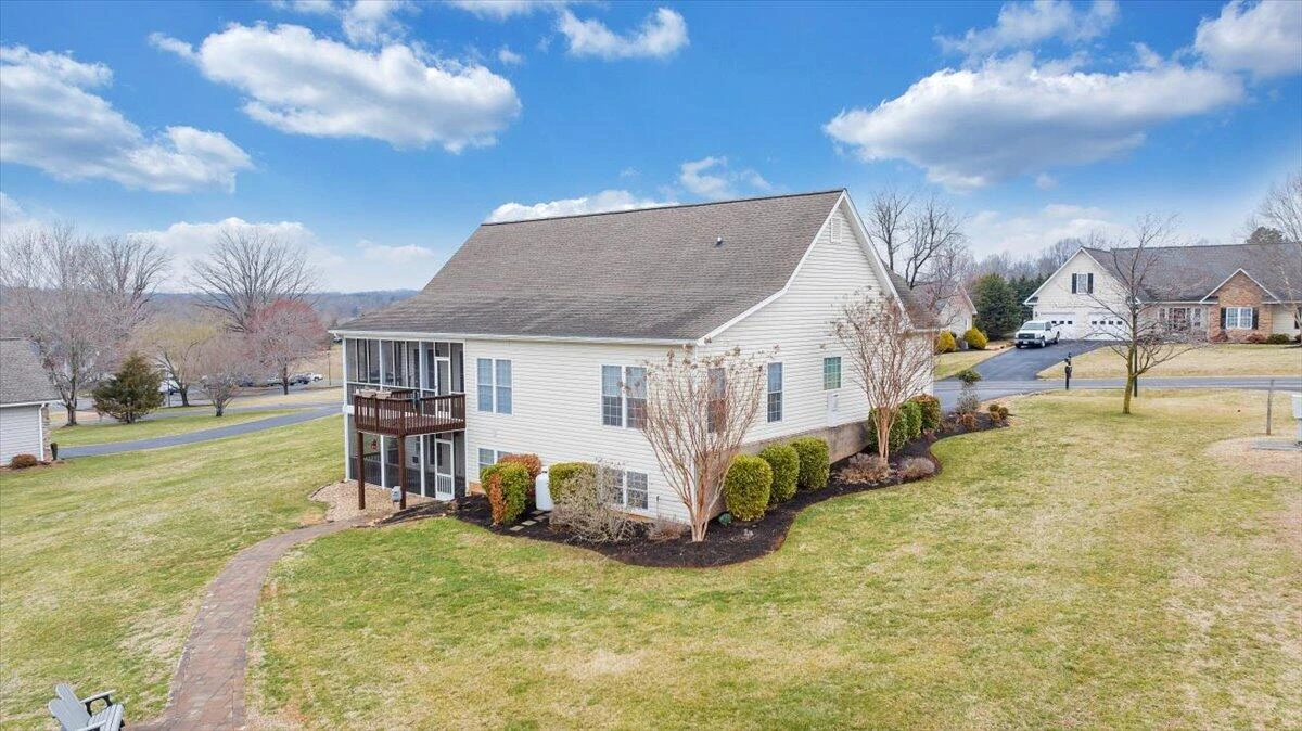 275 Chestnut Creek DR - Photo 109