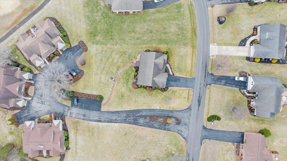 275 Chestnut Creek DR - Photo 114
