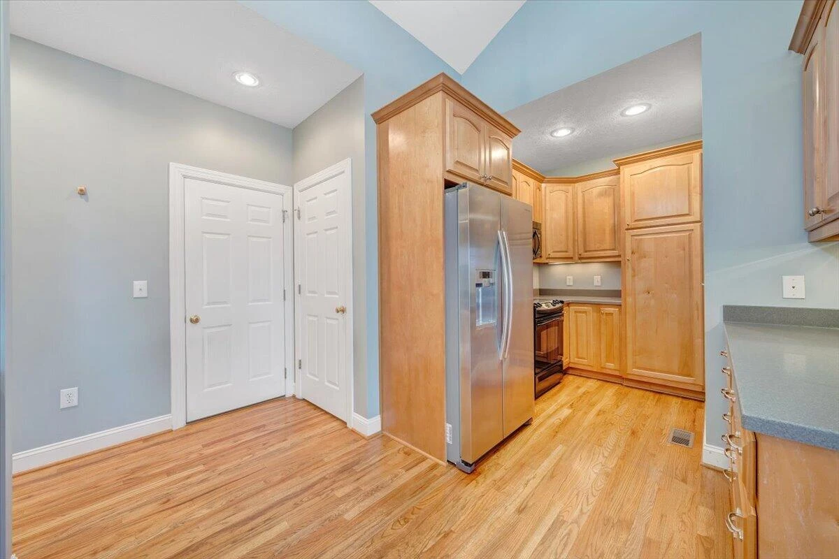 275 Chestnut Creek DR - Photo 27