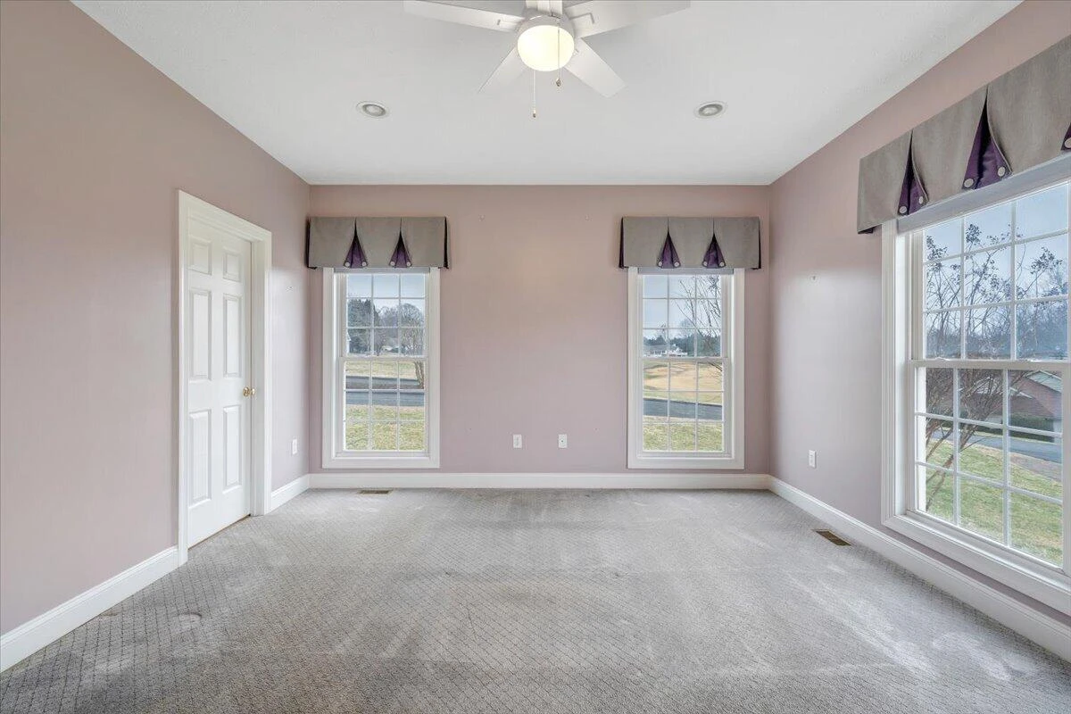 275 Chestnut Creek DR - Photo 31