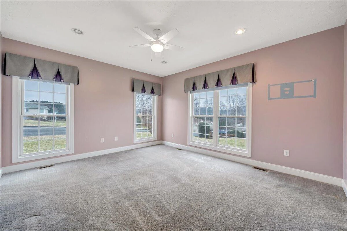 275 Chestnut Creek DR - Photo 32