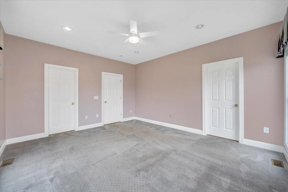 275 Chestnut Creek DR - Photo 33