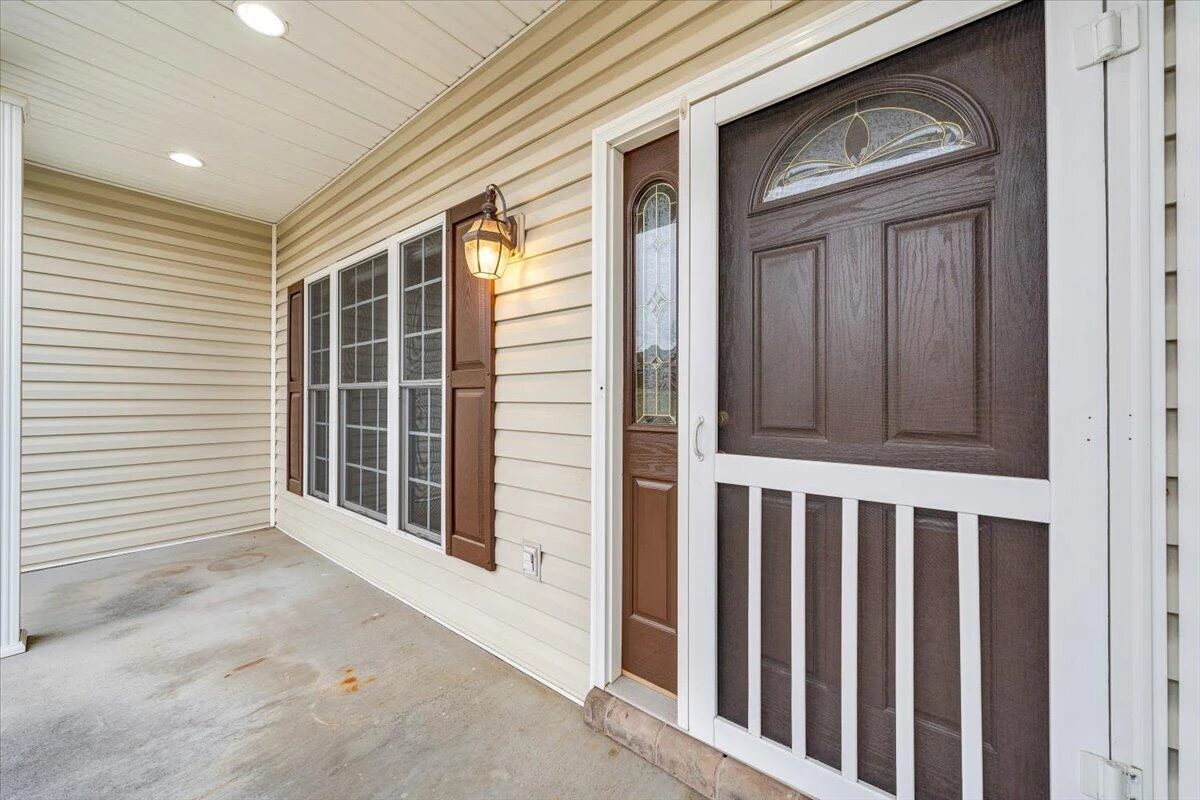 275 Chestnut Creek DR - Photo 8