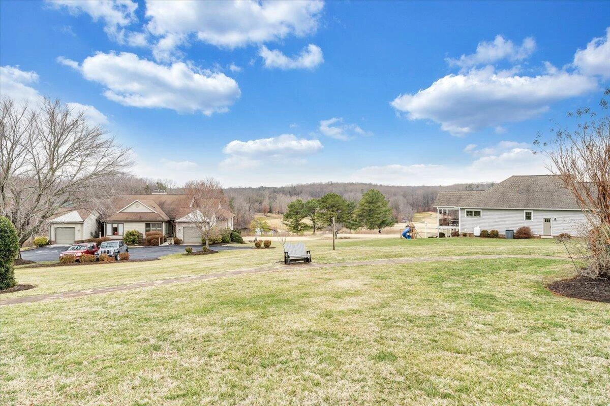 275 Chestnut Creek DR - Photo 77