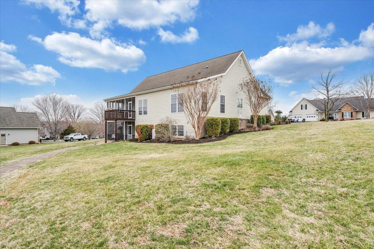 275 Chestnut Creek DR - Photo 80