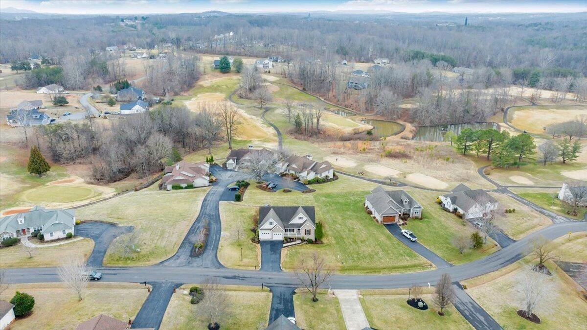 275 Chestnut Creek DR - Photo 94
