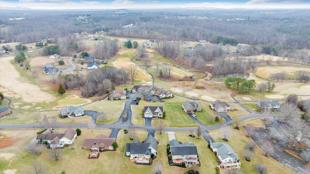 275 Chestnut Creek DR - Photo 95