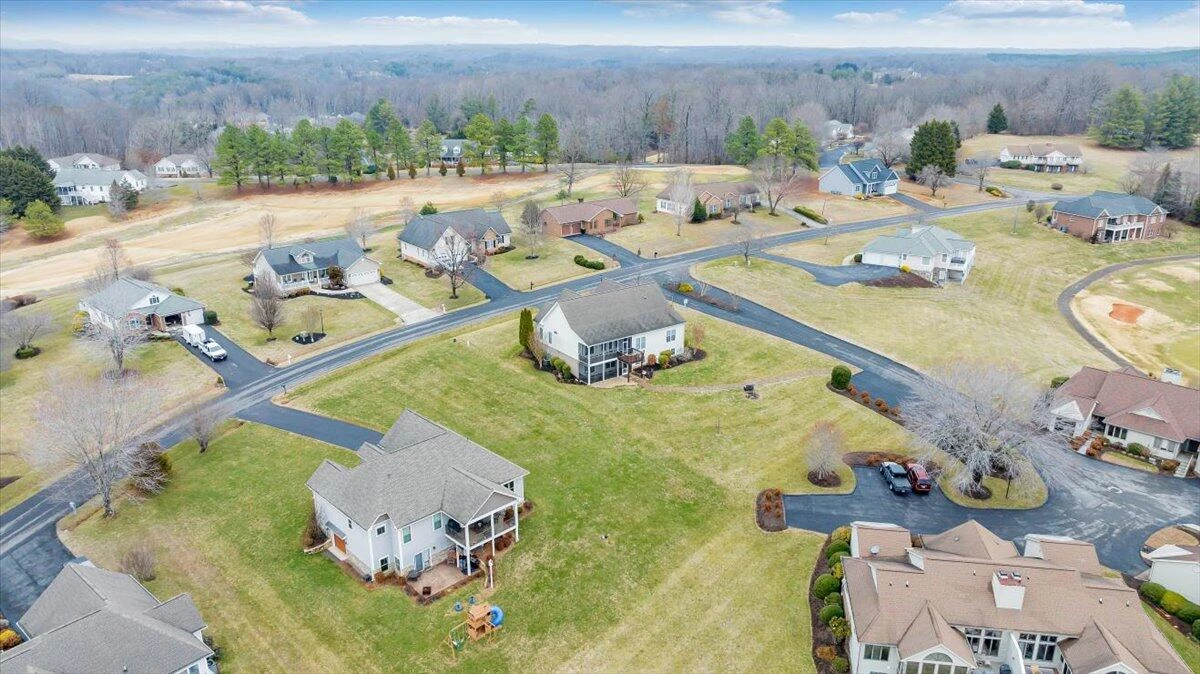 275 Chestnut Creek DR - Photo 101