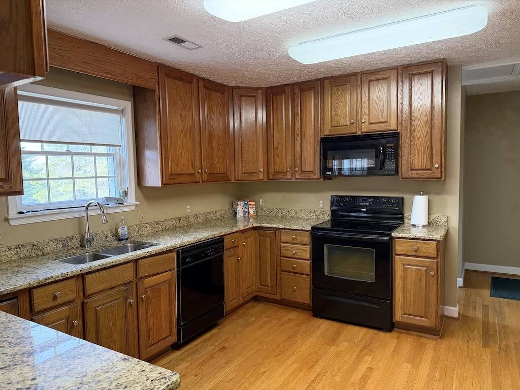 494 Soapstone Hill RD - Photo 20
