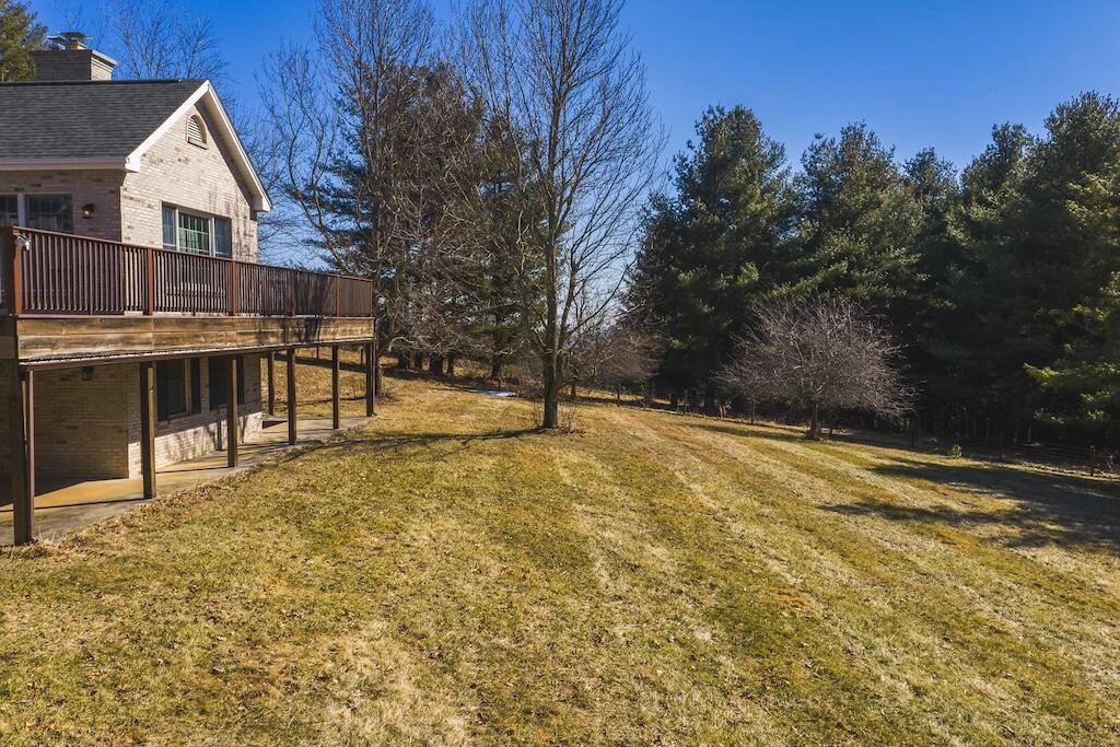 494 Soapstone Hill RD - Photo 5