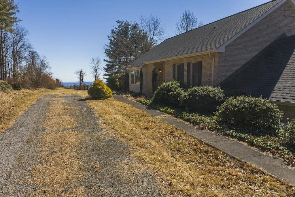 494 Soapstone Hill RD - Photo 48