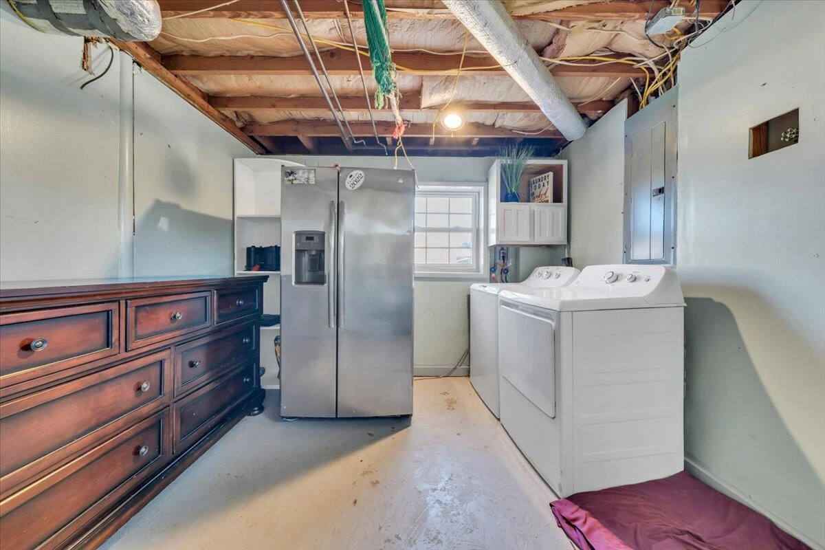 5572 Ambassador DR - Photo 42