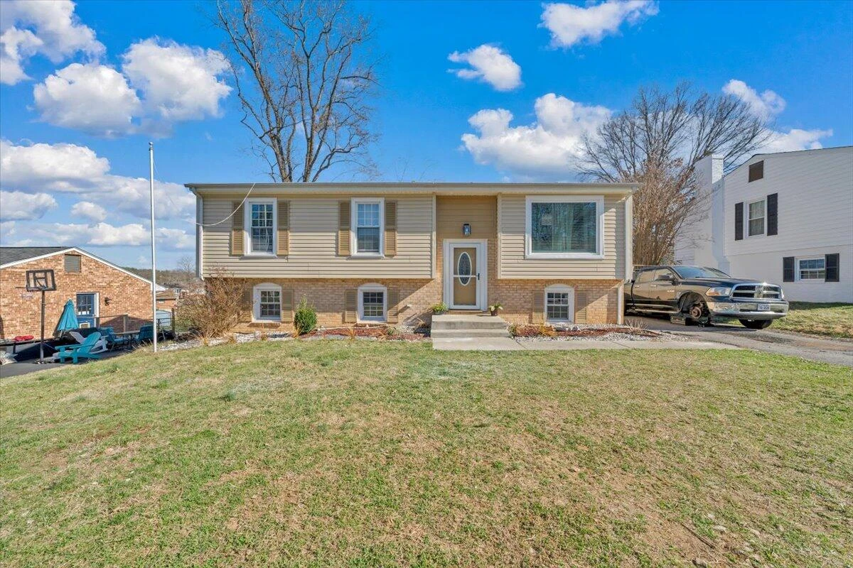 5572 Ambassador DR - Photo 51