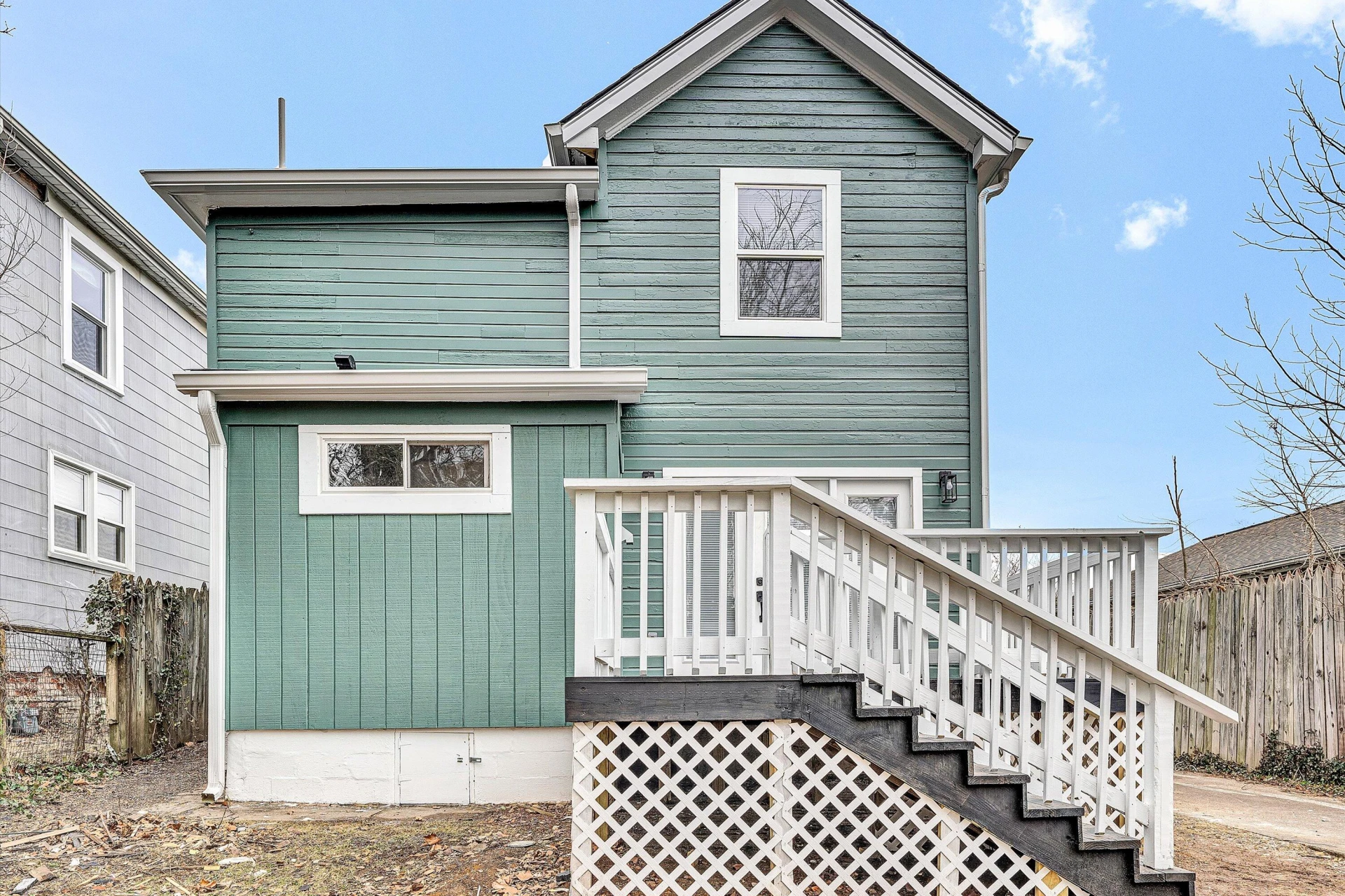 917 McDowell AVE - Photo 33