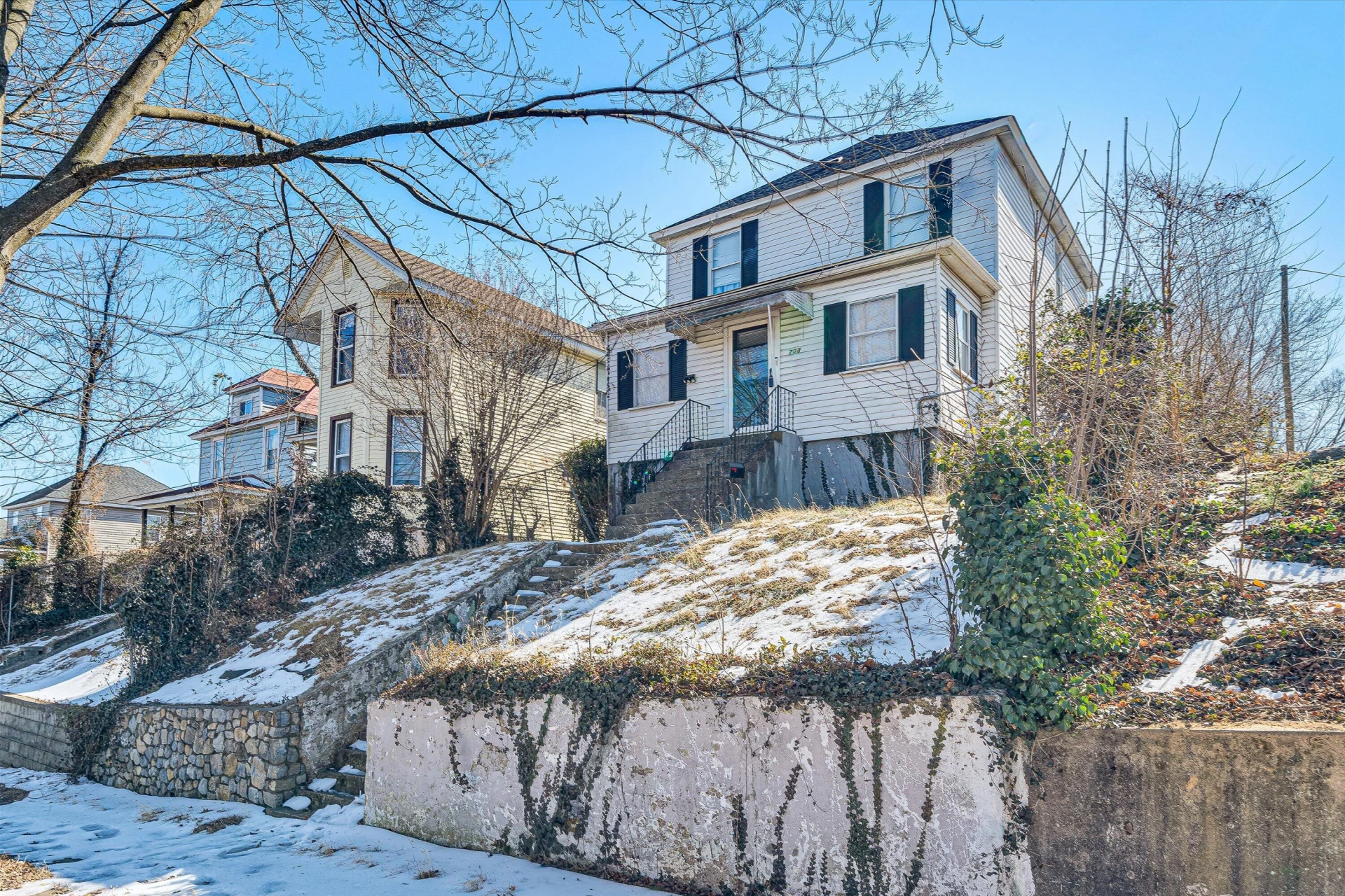 703 ELM AVE - Photo 19