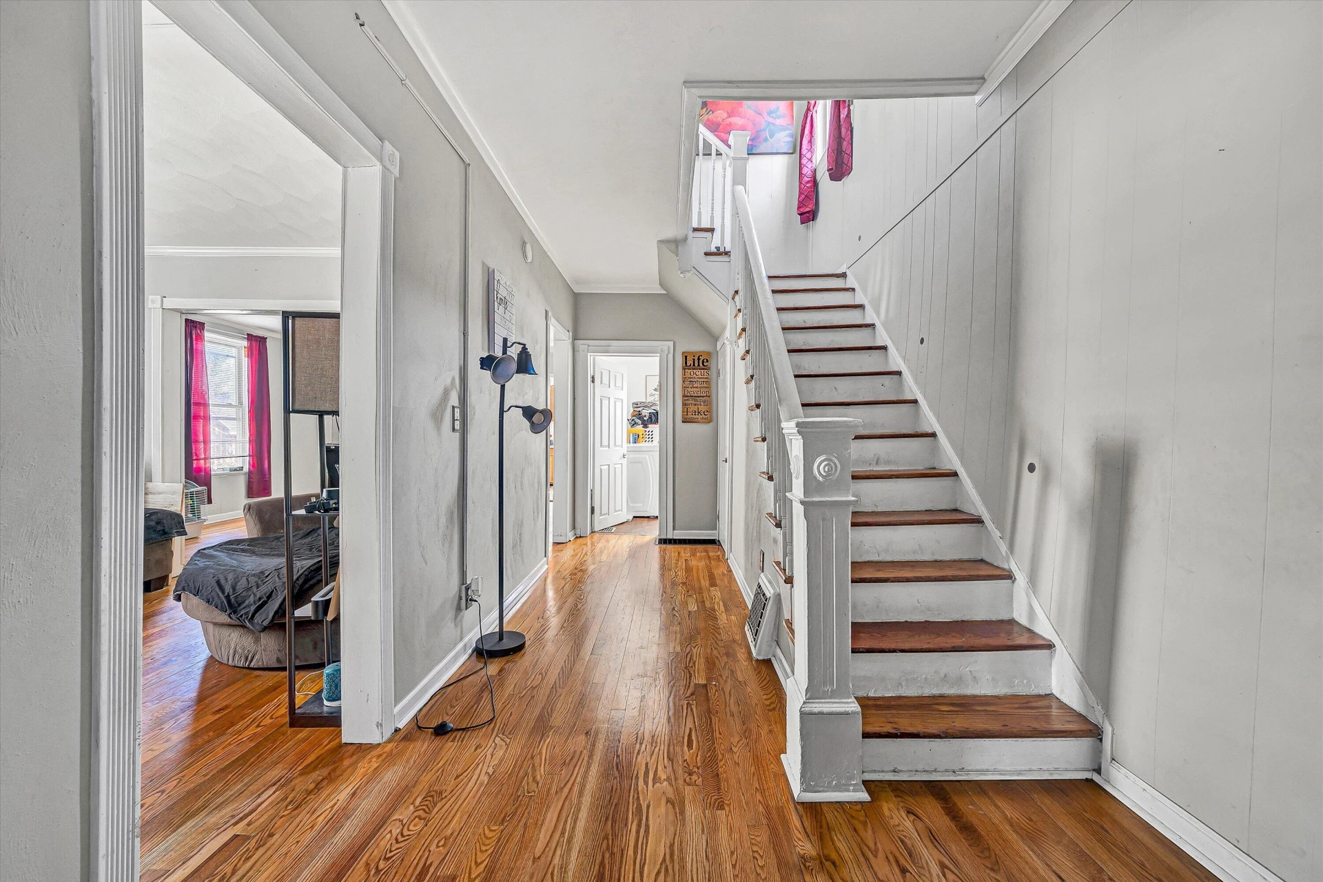 703 ELM AVE - Photo 2