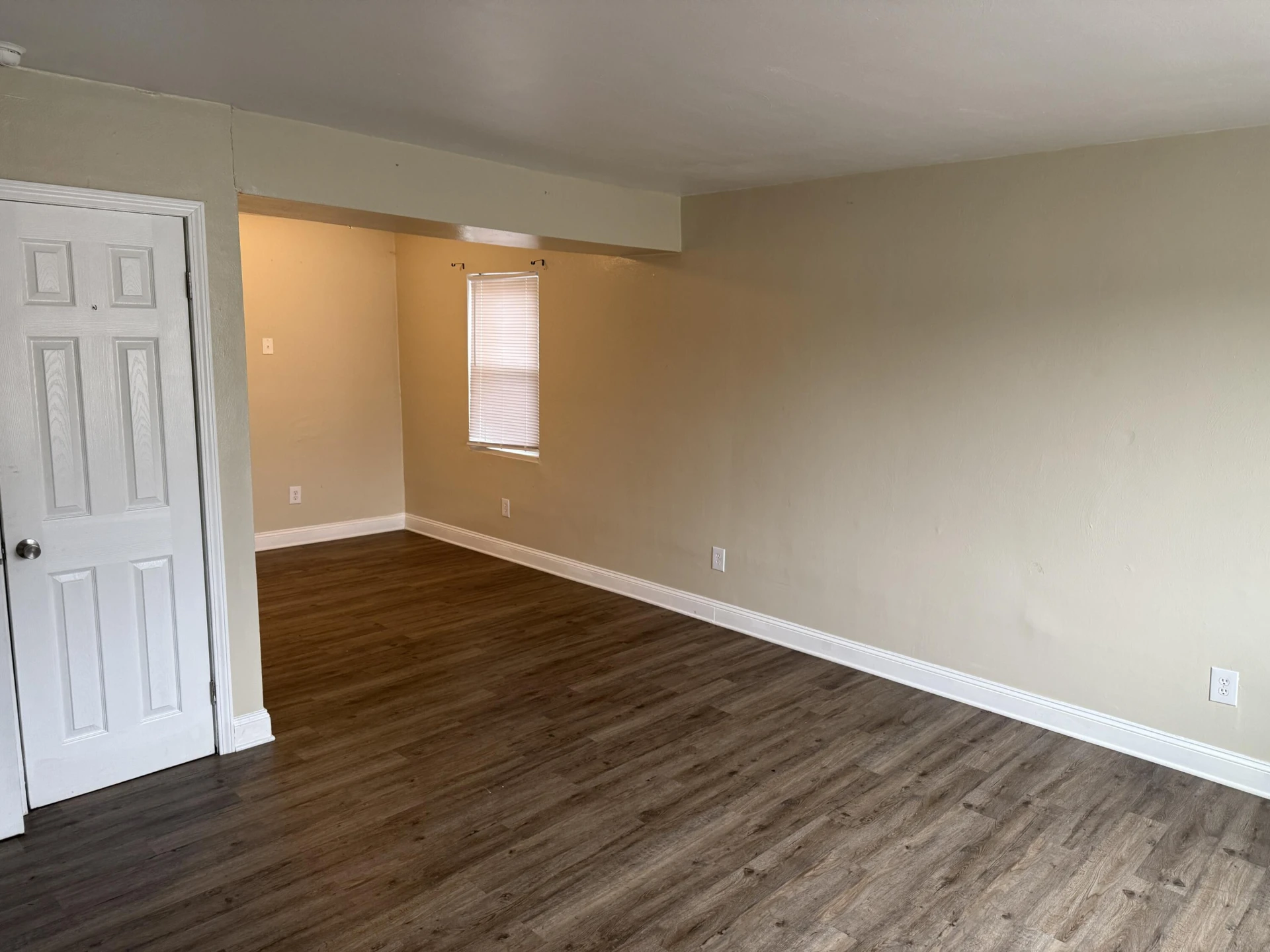 1634 Eastern AVE - Photo 10