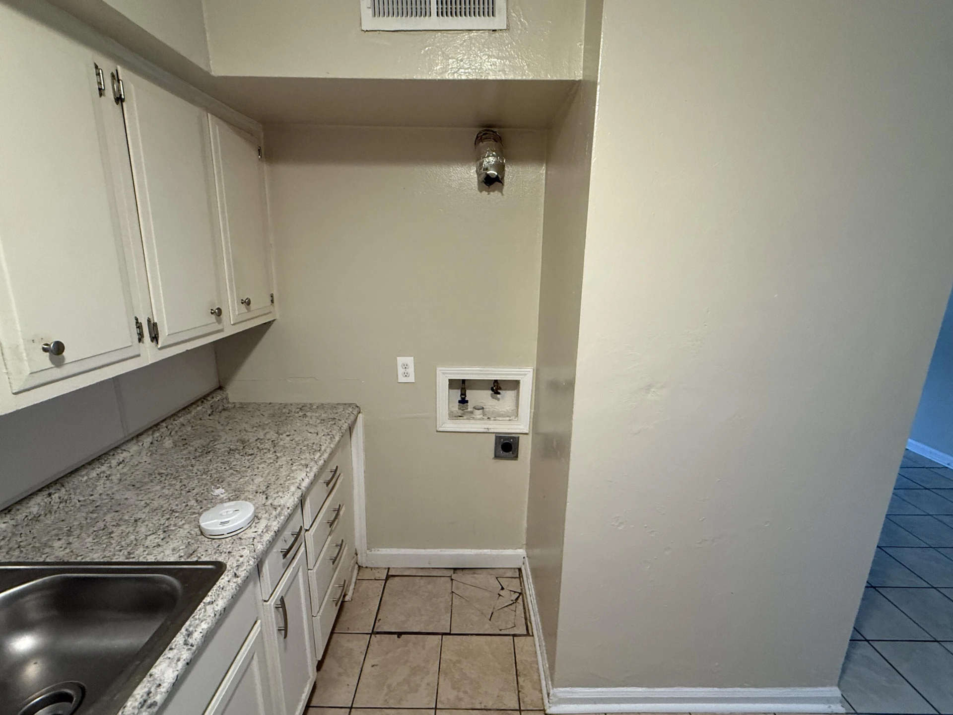 1634 Eastern AVE - Photo 6