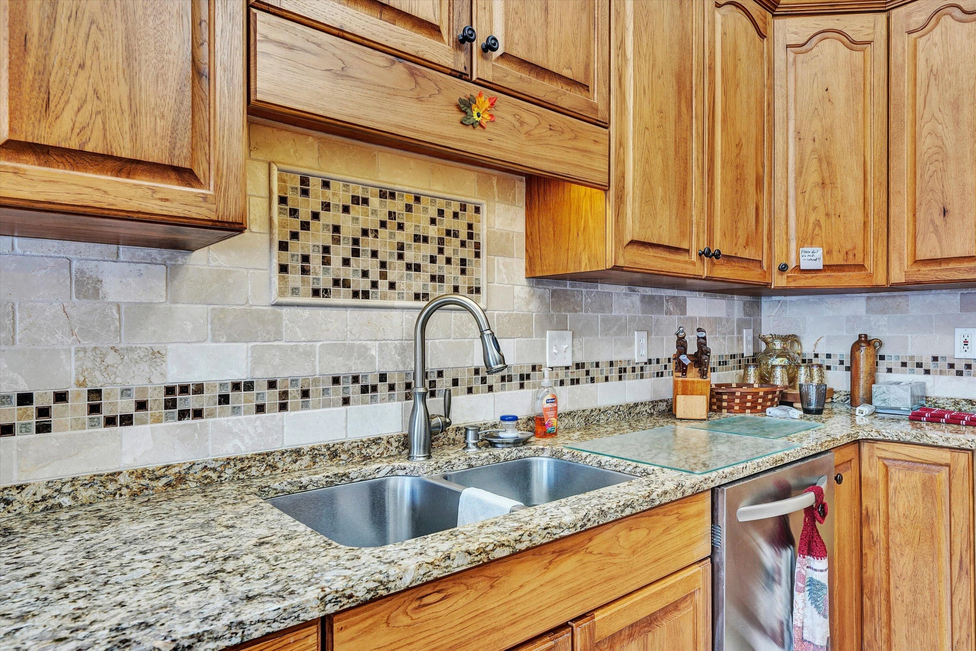 1576 ROSEWALK LN - Photo 16
