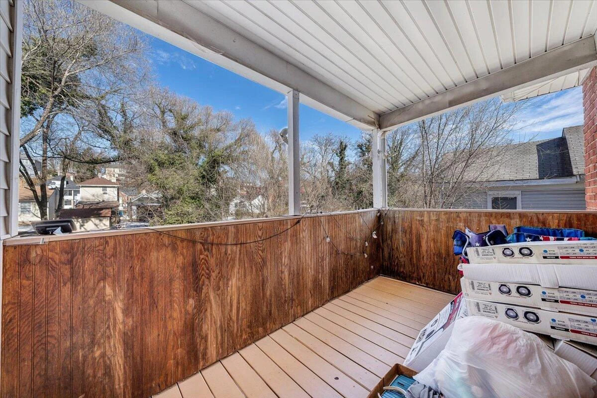 539 Rutherford AVE - Photo 12